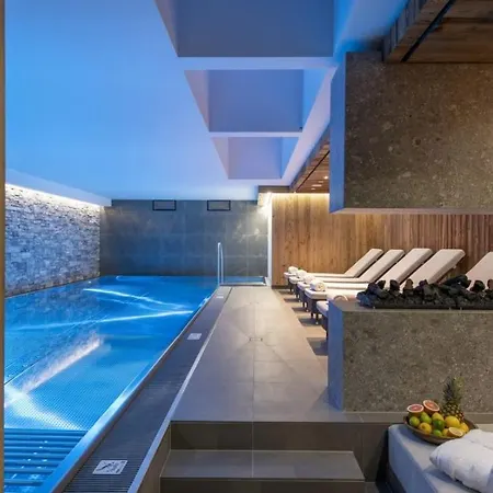 2bdr In With Sauna And Pool *