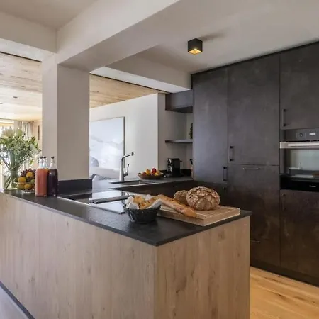 Apartment 2bdr In With Sauna And Pool *